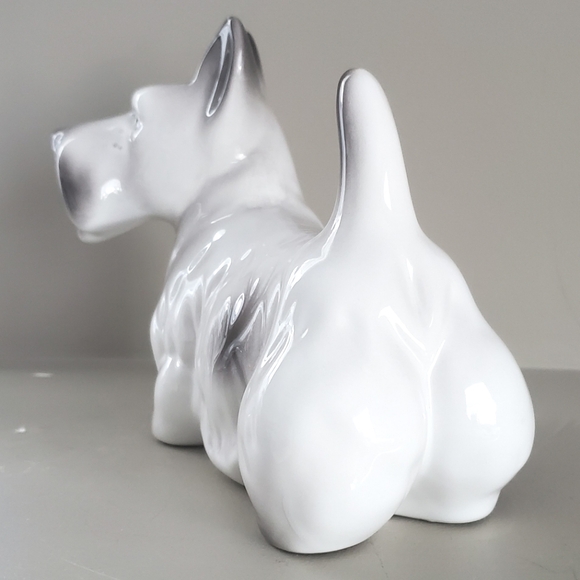 Vintage Ceramic Scottie Dog Figurine - Picture 5 of 9